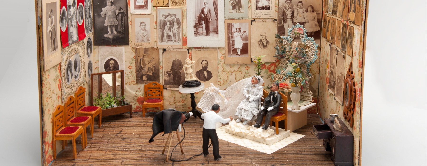 #8 Miniatuurkast van een fotostudio door Juan Mora Pérez
