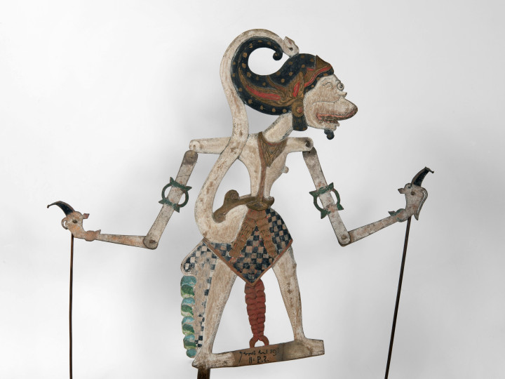 Een Hanuman wayang pop uit Indonesië. (TM-1775-4)